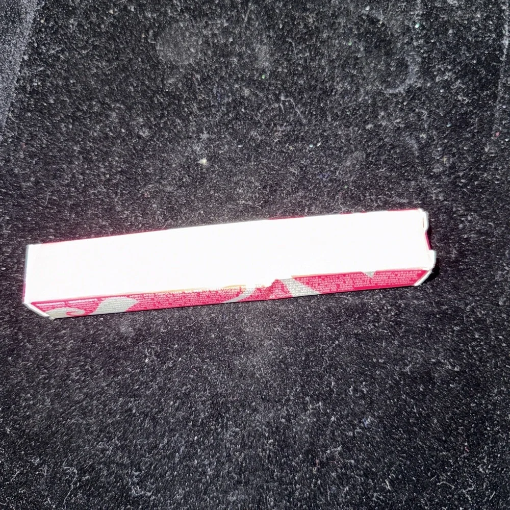 New Rare Mary Kay Ultimate Lash Lengthening Black Mascara NIB Smudge Proof. 5572